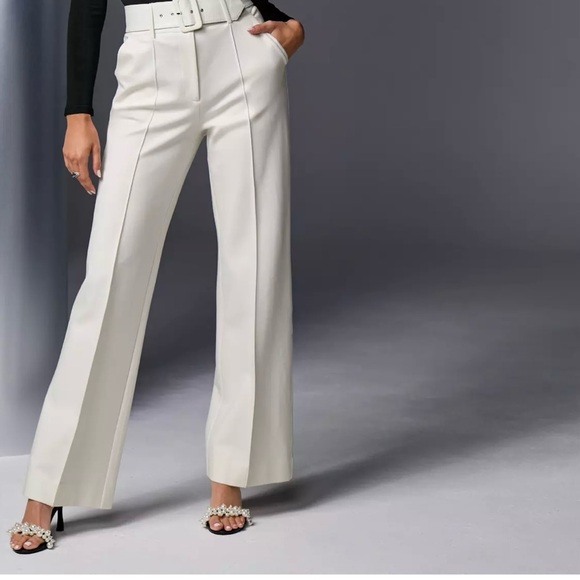 Elegant and Stylish Lauren Lorraine Pearl Ankle Strap Heel! - Picture 3 of 8